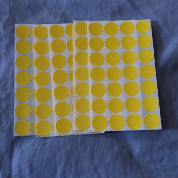 I am selling pricing stickers! You can use these for yard sales, bake sales, etc - Picture 4 of 7